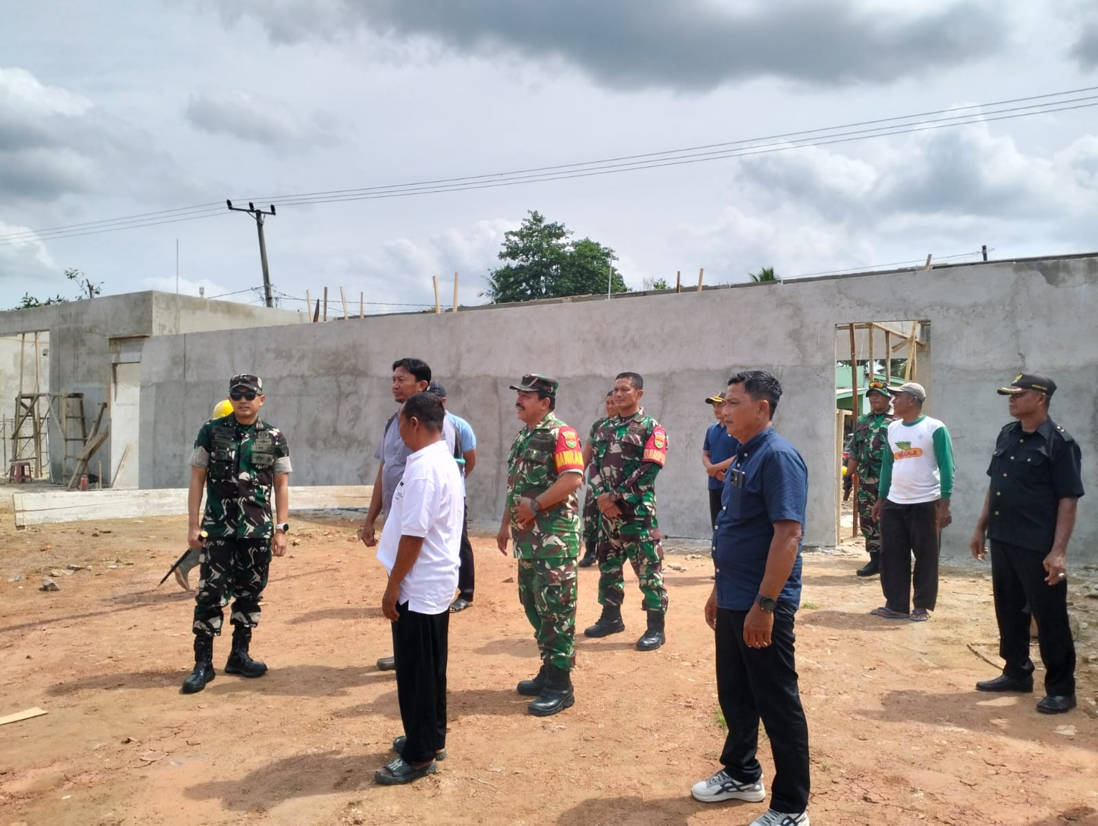 Dandim 0421/LS Tinjau Langsung Progres Pembangunan Koperasi Merah Putih Dukung Ekonomi Kerakyatan