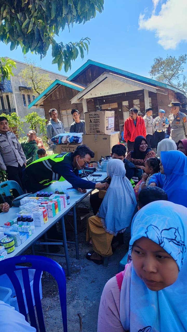 Polri Hadir di Tengah Warga Terdampak Bencana, Gelar Bakti Kesehatan dan Bantuan Sosial di Pantan Lues