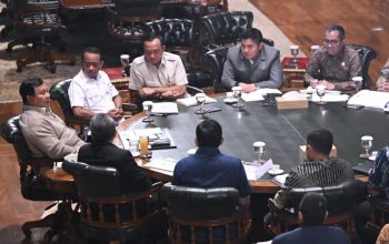 Presiden Prabowo Kumpulkan Menteri, Pastikan Program Strategis Nasional Berjalan Tepat Sasaran Presiden Prabowo Kumpulkan Menteri, Pastikan Program Strategis Nasional Berjalan Tepat Sasaran