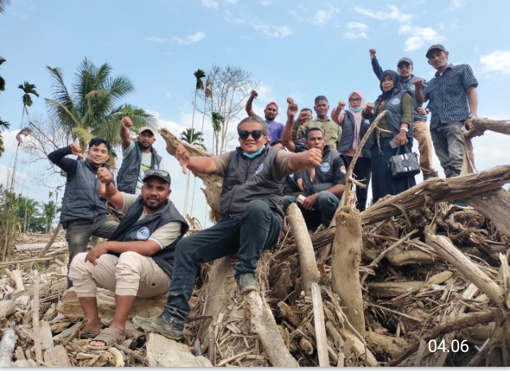 Pernyataan Amran mengenai huntara Aceh 100% rampung, Aliansi Pers Menyebutkannya sebagai “pernyataan bohong belaka”.