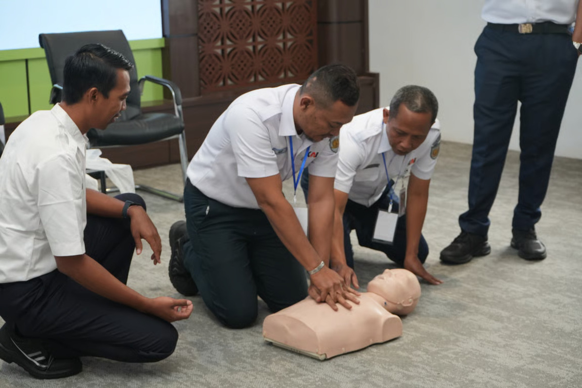 Dukung Keselamatan Kerja dan Operasional, Daop 9 Jember Selenggarakan Pelatihan P3K