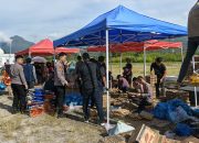 Mahasiswa STIK-PTIK angkatan 83 ikut serta dalam Giat Pasar Murah Sambut Ramadhan di Lapangan Masjid Babussalam Redelong
