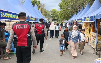 Polres dan Polsek Aceh Tengah Hadir Berikan Pelayanan dan Pengamanan di Simpang serta Pusat Takjil