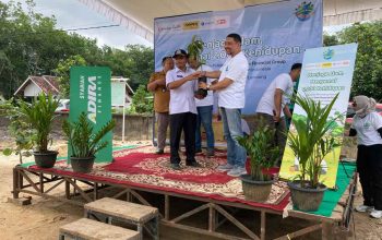 Peduli Sumatra: Adira Finance Bantu Warga Terdampak & Tanam Pohon Berakar Kuat Bersama Grup MUFG