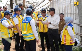 Tinjau Penanganan Longsor di Cisarua, Menteri Dody Instruksikan Balai Kementerian PU di Jawa Barat Siaga Penuh Dukung Evakuasi Longsor Cisarua Tinjau Penanganan Longsor di Cisarua, Menteri Dody Instruksikan Balai Kementerian PU di Jawa Barat Siaga Penuh Dukung Evakuasi Longsor Cisarua