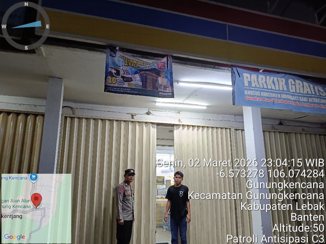 ANGGOTA POLSEK GUNUNGKENCANA LAKSANAKAN PATROLI MALAM DAN AJAK WARGA JAGA KAMTIBMAS