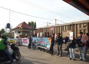 KAI Divre IV Tanjungkarang Ingatkan Masyarakat Dilarang Beraktivitas di Jalur Kereta Api