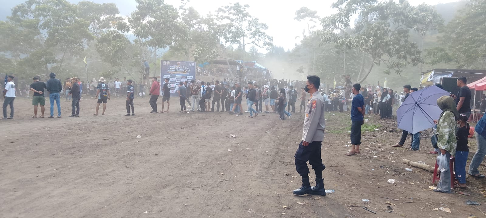 Polres Aceh Tengah Amankan Pembukaan Kejuaraan Grasstrack di Ketol, Ratusan Penonton Hadir
