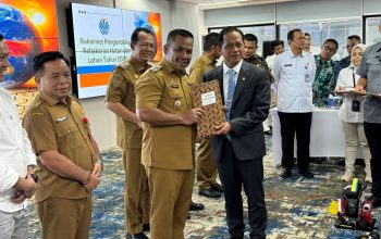 OKI Terima Bantuan Rp1,5 Miliar untuk Hadapi Karhutla 2026 OKI Terima Bantuan Rp1,5 Miliar untuk Hadapi Karhutla 2026