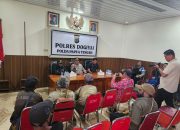 Kapolda Papua Tengah Kunjungi Dogiyai, Percepat Pemulihan Keamanan Pasca Kericuhan Kapolda Papua Tengah Kunjungi Dogiyai, Percepat Pemulihan Keamanan Pasca Kericuhan