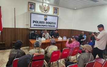 Kapolda Papua Tengah Kunjungi Dogiyai, Percepat Pemulihan Keamanan Pasca Kericuhan Kapolda Papua Tengah Kunjungi Dogiyai, Percepat Pemulihan Keamanan Pasca Kericuhan