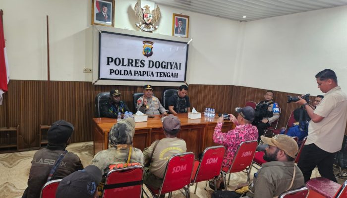 Kapolda Papua Tengah Kunjungi Dogiyai, Percepat Pemulihan Keamanan Pasca Kericuhan