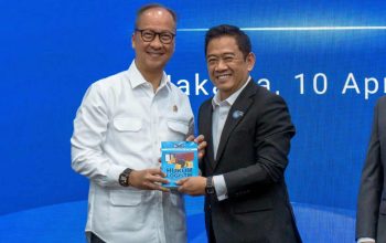 Dr. Akbar Djohan, Direktur Utama Krakatau Steel Group Kembali Nakhodai IISIA,Fokus pada Akselerasi Ekosistem Industri Baja Indonesia untuk Menembus Pasar Global